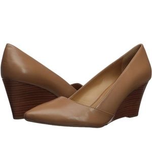 Like new Franco Sarto tan wedge shoes, size 8